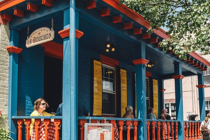 Experience the charm of Cold Spring with delightful coffee and scenic views. Stroll through picturesque streets before indulging in a shopping spree at Woodbury Outlets.